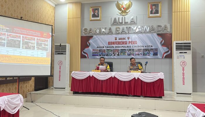 Rilis Akhir Tahun Polres Cirebon Kota, Kapolres Rano Paparakan Data Kasus 