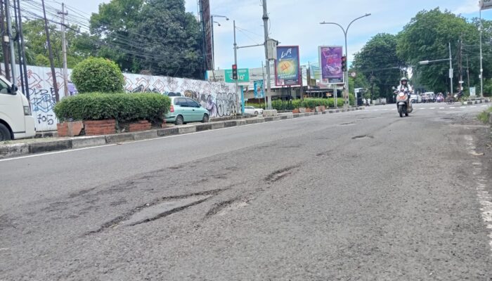 Beberapa Titik Jalan Cipto Berlubang, DPUTR: Kita Perbaiki Minggu Depan