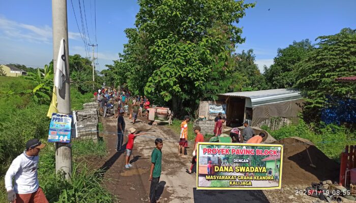 Warga GK Kalijaga Kerja Bakti Perbaiki Akses Utama Perumahan