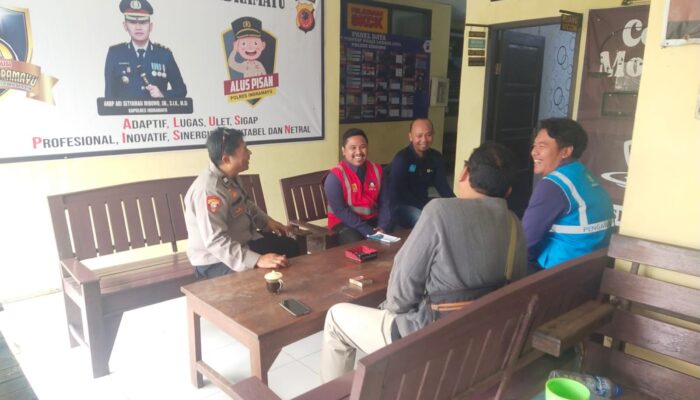Sinergitas, PLN UP3 Indramayu – Polsek Sindang Bantu Imbau Bahaya Listrik