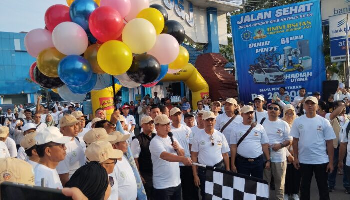 Jalan Sehat Dies Natalis ke-64, Persembahan Terbaik UGJ untuk Warga Cirebon dan Sekitarnya