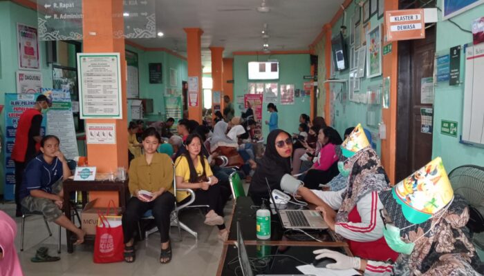 Pemeriksaan Kesehatan Gratis di Kota Cirebon Dimulai, Warga Antusias