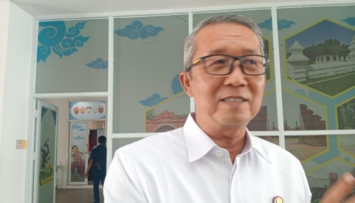 Tagar KaburAjaDulu Ramai di Medsos, Ini Pendapat Pj Wali Kota Cirebon