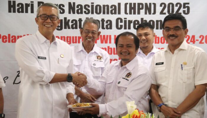 HPN sekaligus Pelantikan PWI Kota Cirebon, Pj Walikota : Semoga Makin Solid