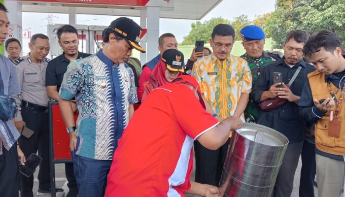 Wali Kota Cirebon Sidak Tiga SPBU, Pastikan Konsumen Tak Merugi