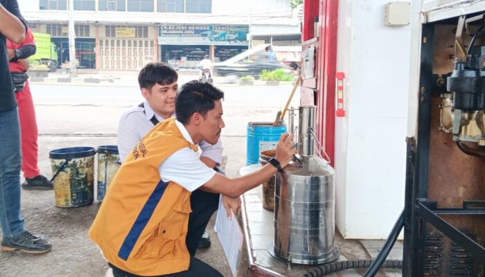 Unit Metrologi Legal Kota Cirebon Lakukan Pengujian UTTP di SPBU 