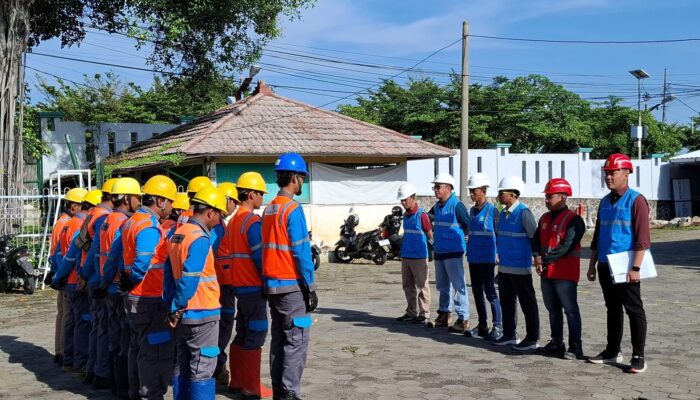 Perkuat Budaya Keselamatan Kerja Jelang Hari Buruh, PLN Laksanakan Safety Briefing ke Petugas Yantek