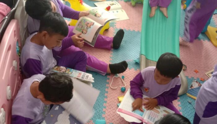 Tak Hanya Jadi Sarana Literasi, Pojok Baca Sunyaragi Hadirkan Digitalisasi dan Pengenalan Budaya 