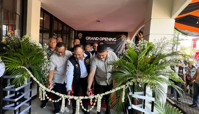 Diwarnai Khitanan Massal, HDCI Cirebon Resmikan Sekretariat di Jalan Kartini