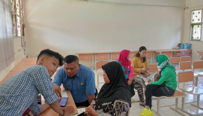 Hari Pertama SPMB SMA di Kota Cirebon, Sekolah Ini Diserbu Pendaftar