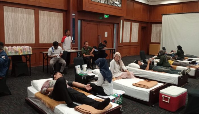 Peringati Hari Donor Sedunia, Bentani Hotel Cirebon Gelar Donor Darah 