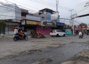 Jalan Ciremai Raya Rusak Parah, DPUTR Ungkap Progres Perbaikan Baru 25 Persen