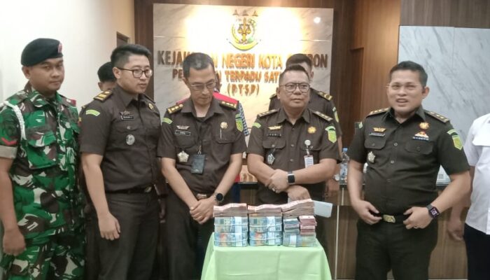 Kejari Tetapkan 4 Tersangka Kasus Pungli PIP di SMAN 7 Cirebon