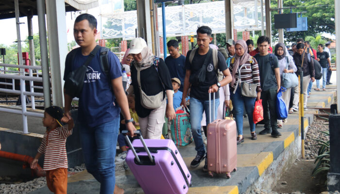 Libur Panjang Hari Kemerdekaan RI, KAI Daop 3 Cirebon Sediakan 2.560 Tiket Tambahan