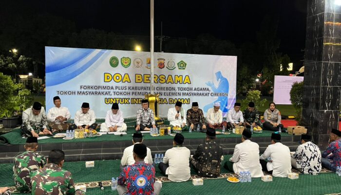 Untuk Indonesia Damai, Polri-TNI, Tokoh Agama hingga Ojol Doa Bersama di Mapolresta Cirebon