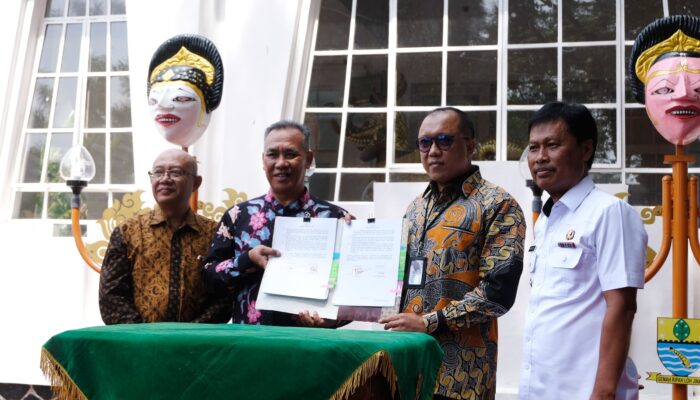 GM Pelindo Regional 2 Cirebon Hadiri HUT ke-1 Museum Topeng dan Teken Kerja Sama dengan Disbudpar 