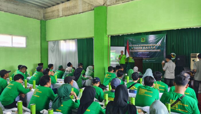 Kader Muda DPC PPP Kota Cirebon Ikuti LKKD di Kedung Krisik