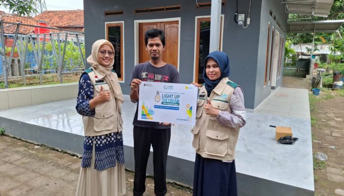 Jelang Hari Kesaktian Pancasila, PLN Indramayu Wujudkan Listrik Gratis Program Light Up The Dream 
