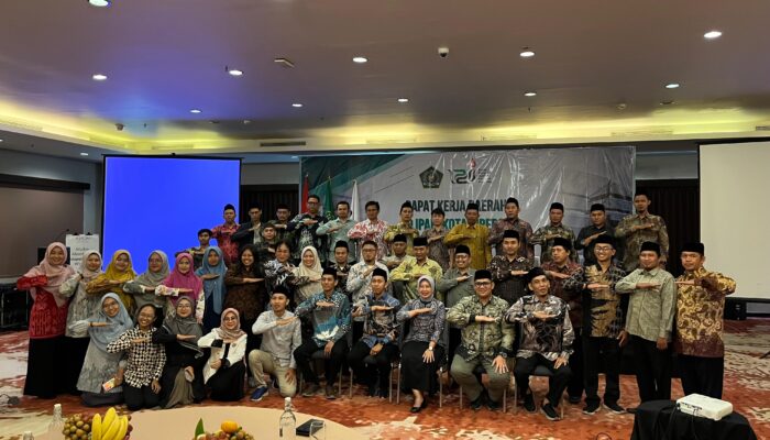 Rakerda IPARI Kota Cirebon Tekankan Penguatan Peran Penyuluh Agama Menuju Indonesia Emas