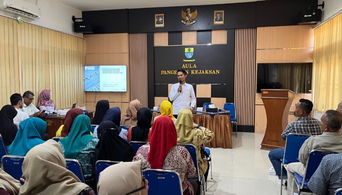 Bawaslu Gencarkan Pendidikan Politik, Ajak Warga Kota Cirebon Tinggalkan Sikap Apatis