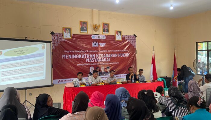 BEM Fakultas Hukum UGJ Gelar Penyuluhan Hukum dan Bagikan Sembako, Warga Antusias