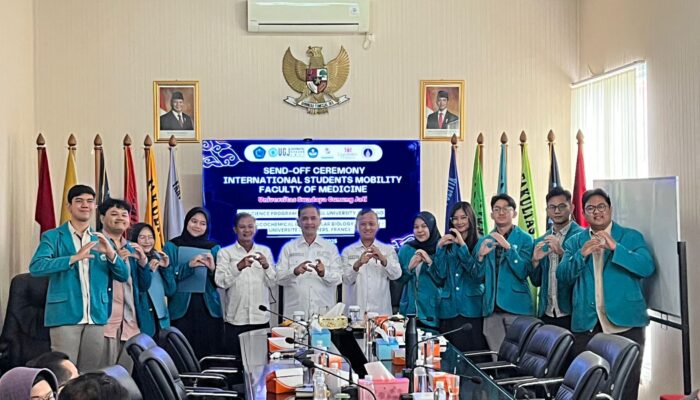 Akselerasi Visi Global, FK UGJ Lepas 9 Mahasiswa untuk Student Mobility ke Prancis dan Thailand