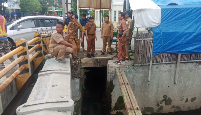 Cirebon Banjir: Pemkot Minta Maaf, Pintu Air dan Pompa Jadi Solusi Darurat