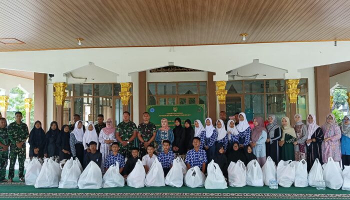 Peduli Pendidikan, Batalyon Arhanud 14 PWY dan Pengusaha Cirebon Bantu Siswa SMPN 12