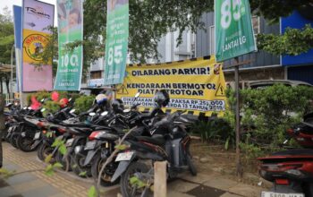 Sanksi Menanti Pelanggar Parkir di Jalan Cipto : Denda hingga Angkut Paksa