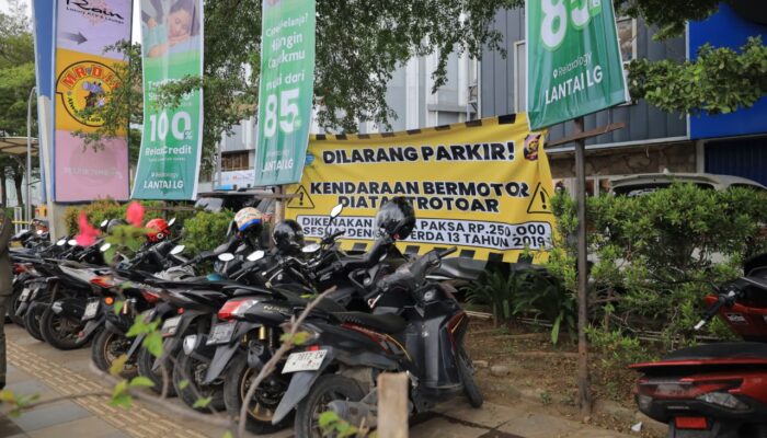 Sanksi Menanti Pelanggar Parkir di Jalan Cipto : Denda hingga Angkut Paksa