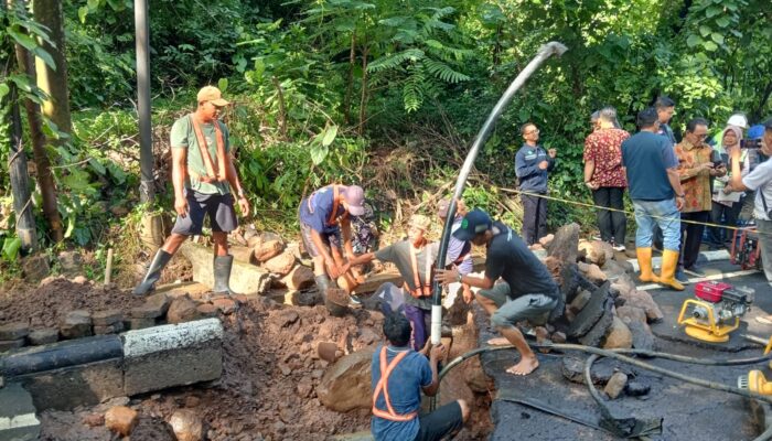 Pipa di Plangon Alami Kebocoran, 30 Ribu Pelanggan PDAM Kota Cirebon Terdampak
