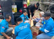 KNPI Kota Cirebon Hadir di Tengah Warga, Ratusan Takjil Dibagikan Jelang Buka Puasa