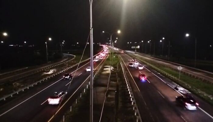 Arus One Way Tol Cipali Meningkat 80 Persen, 108 Ribu Kendaraan Melintas dari Jakarta ke Cirebon