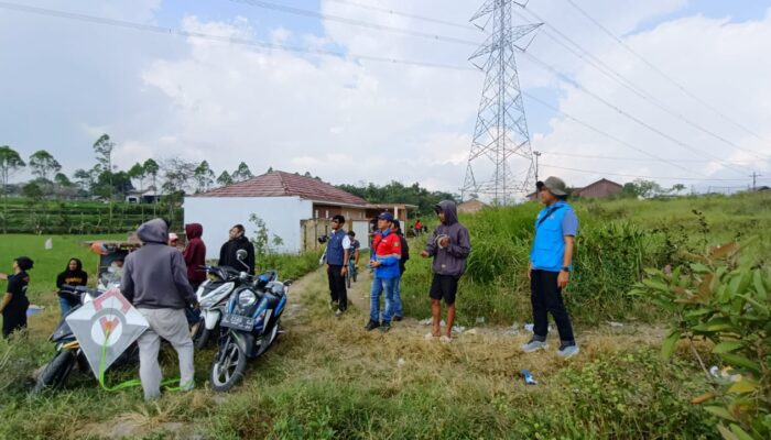 Jaga Keandalan Pasokan Listrik di Garut, PLN UPT Cirebon Laksanakan Sweeping Layangan Selama Ramadan