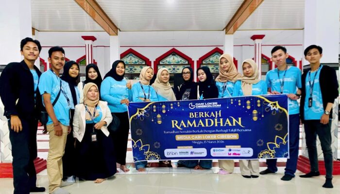 Wujud Kepedulian di Bulan Suci, Media Cari Loker Cirebon Berbagi Takjil