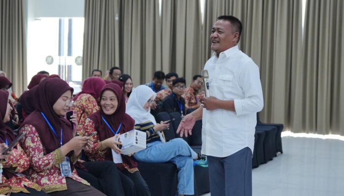 Obon Tabroni Tekankan Kolaborasi dan Standar Gizi dalam Program MBG di Bekasi