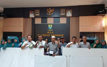 Gebyar Atiq Menggema, TP PKK Kejaksan Perkuat Pengajian Kampung dengan Fasilitas Baru