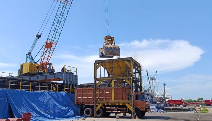 Pelabuhan Cirebon, Nadi Logistik Pantura yang Diam-Diam Menopang Industri Jawa Barat