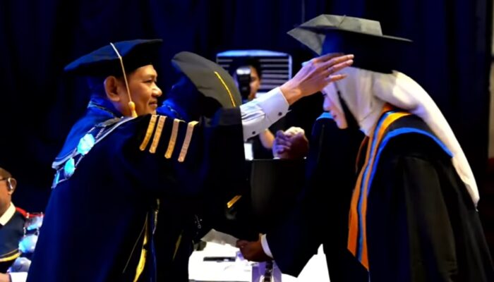 UGJ Cirebon Lepas 704 Alumni Baru, Siap Jadi Motor Pembangunan SDM Indonesia