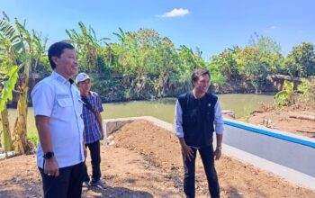 Wali Kota Cirebon Tinjau Pembangunan Senderan Sungai Suba, Upaya Kurangi Risiko Banjir untuk 160 KK
