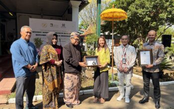 BATIQA Hotel Cirebon dan SSIA Tanam Pohon di Keraton Kacirebonan, Lestarikan Budaya dan Lingkungan