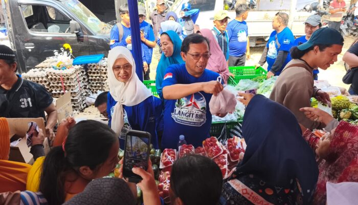 Jelang HUT ke-25, Demokrat Gelar Gerakan Pangan Murah di Kota Cirebon