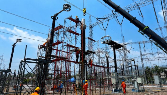 Hari Pelanggan Nasional: PLN Perkuat Sistem Proteksi GITET Cirata, Pastikan Listrik Andal