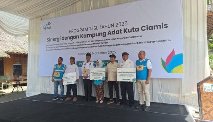 Hari Pelanggan Nasional, PLN Hadirkan Bantuan untuk Kampung Adat Kuta