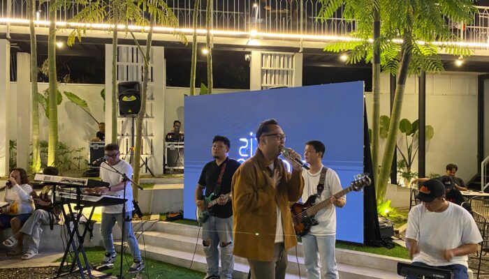Gandeng Irwan Jamrud, Musisi Cirebon Aris Amund Rilis Single Debut “Salah Menilai”