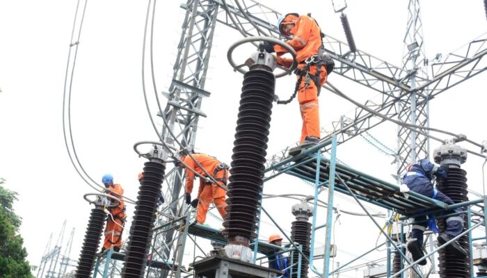 Momentum Hari Kesaktian Pancasila: PLN UPT Bogor Lakukan Pemeliharaan Rutin GI 150 kV Ciawi