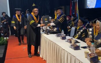 Wisuda ke-78, UGJ Cirebon Perkuat Kompetensi Lulusan agar Siap Bersaing di Pasar Global